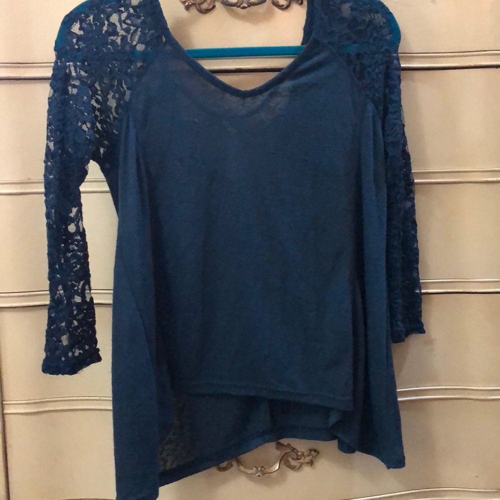 Blue lace sleeve top